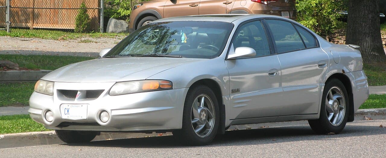 Pontiac Bonneville, representative photo