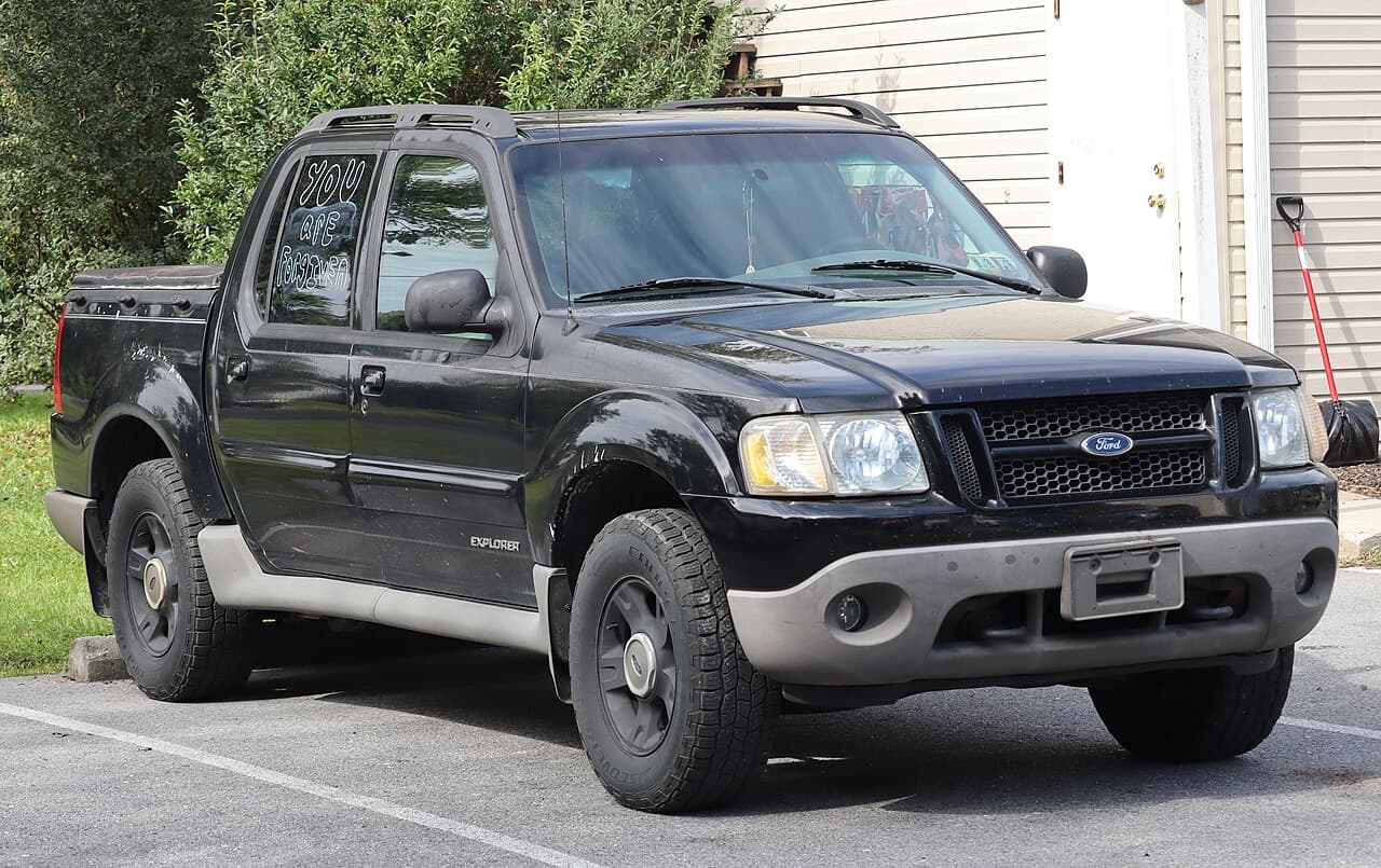 Ford Explorer Sport Trac, representative photo