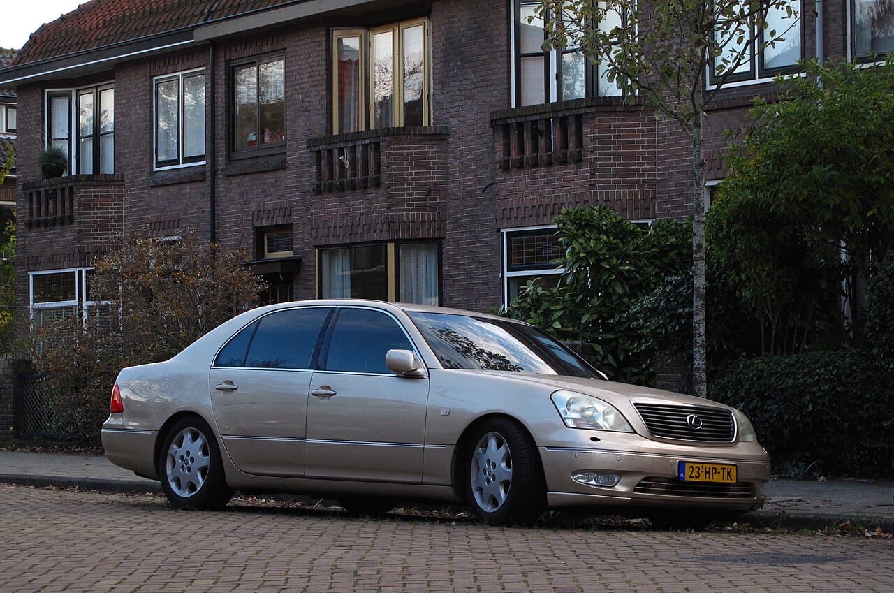 Lexus LS, representative photo