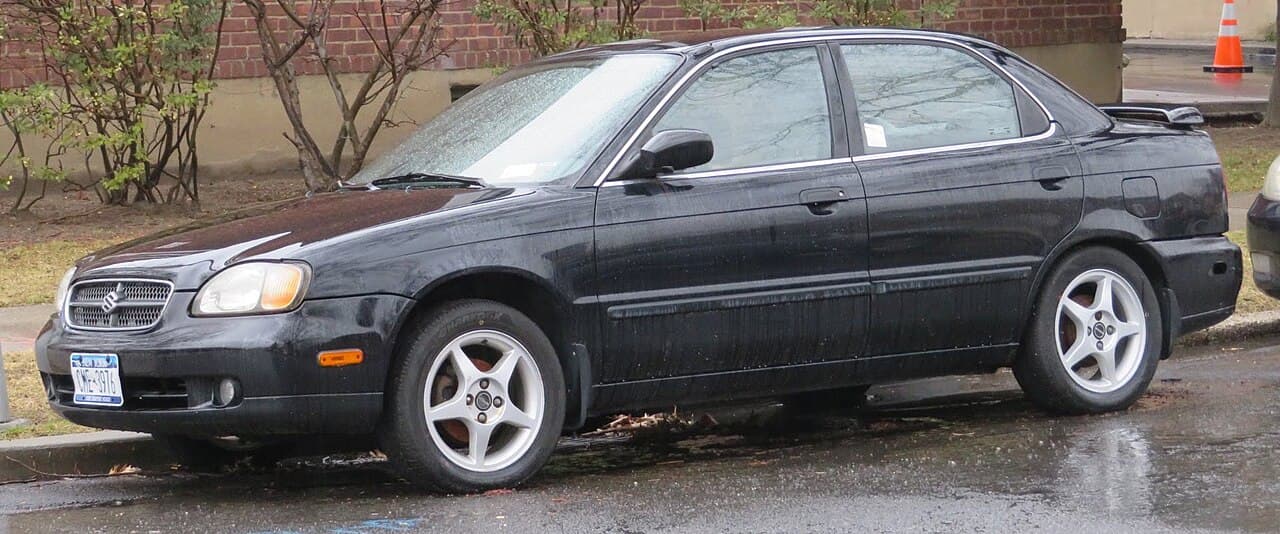 Suzuki Esteem, representative photo