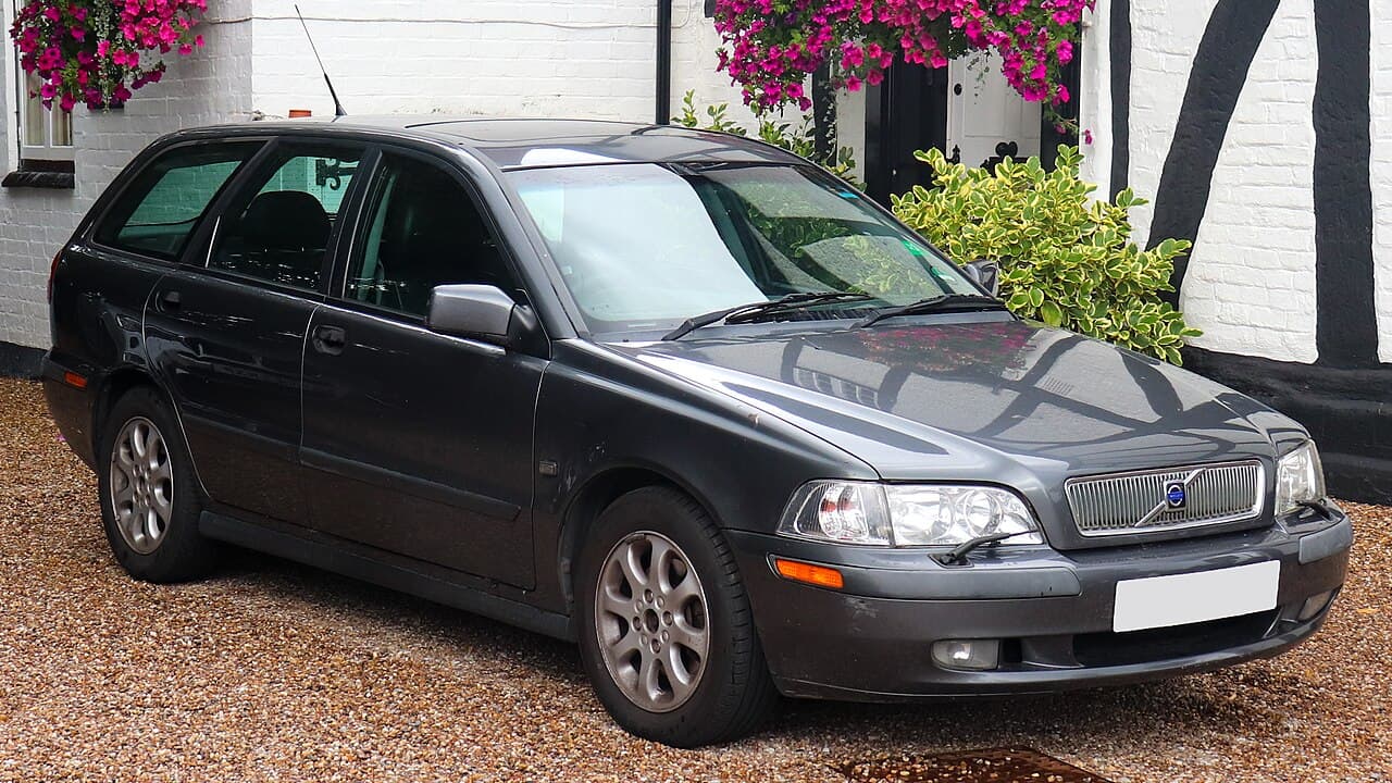Volvo V40, representative photo