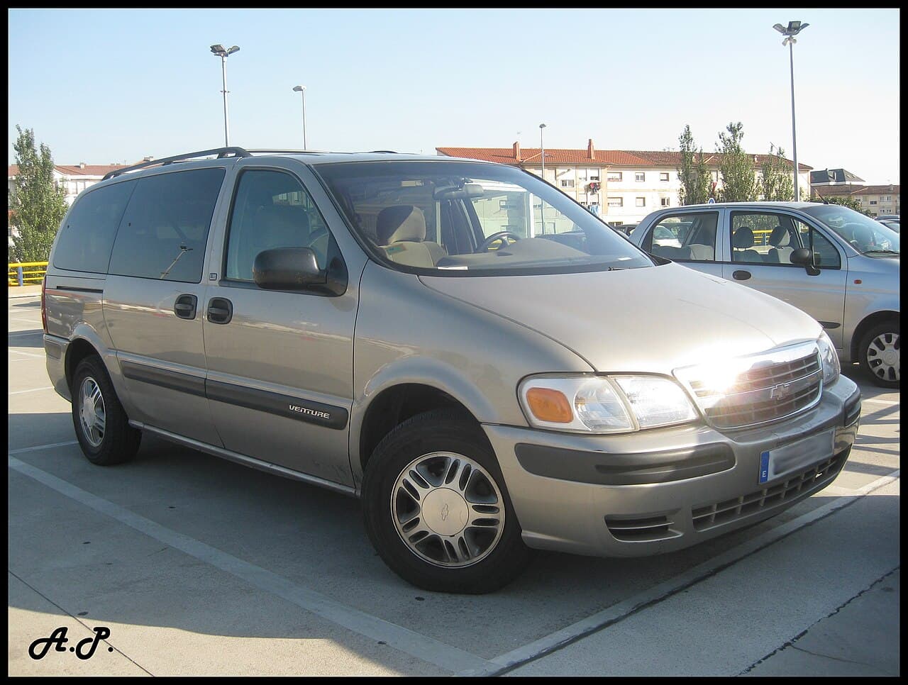 Chevrolet Venture, representative photo