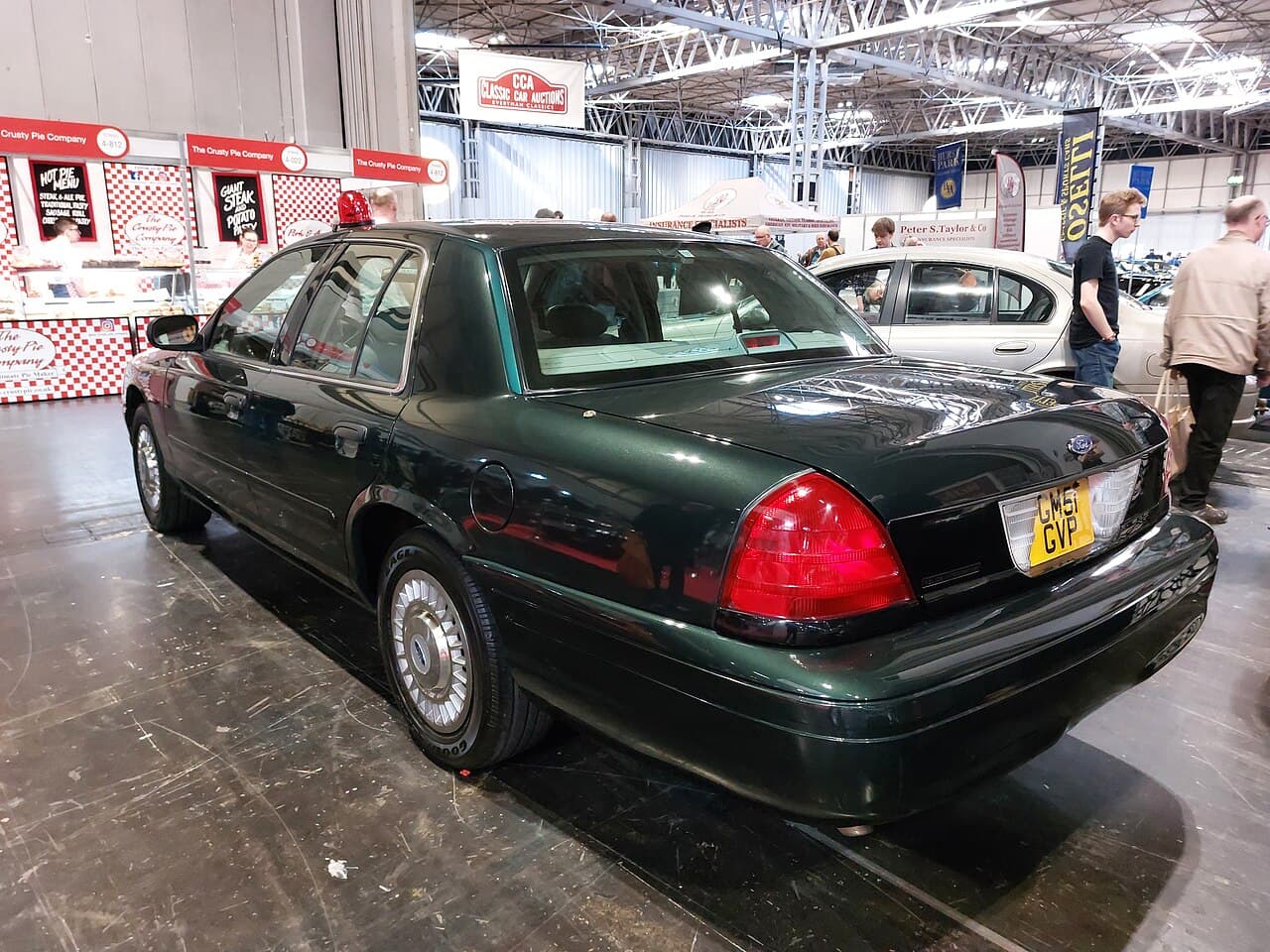 Ford Crown Victoria, representative photo