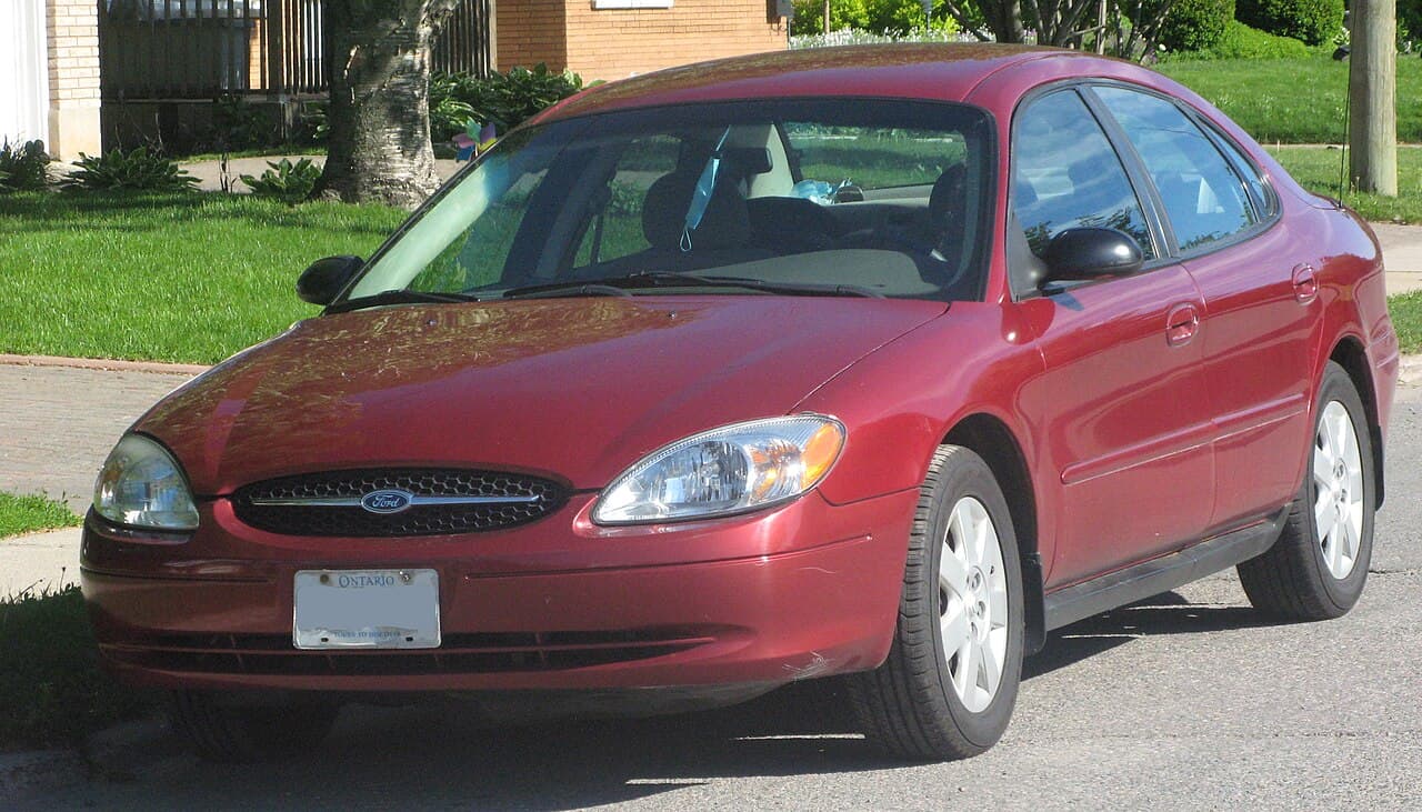 Ford Taurus, representative photo