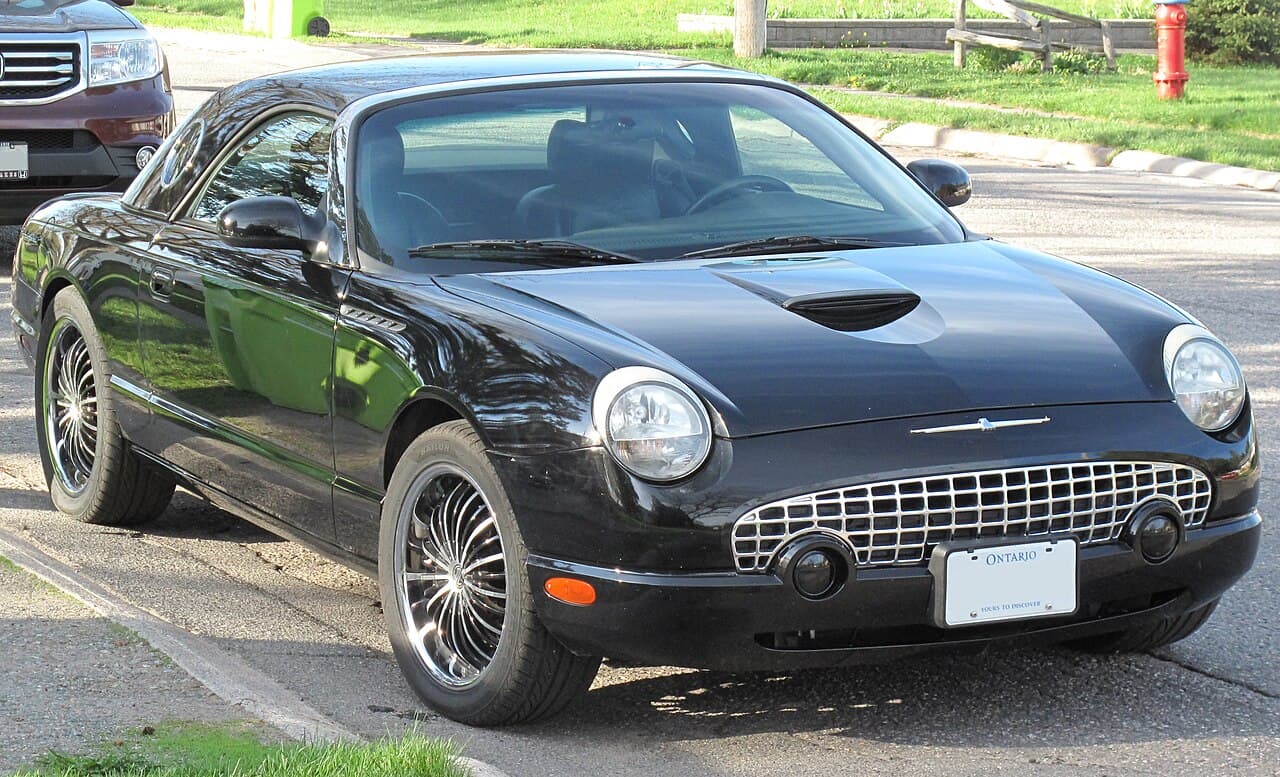 Ford Thunderbird, representative photo