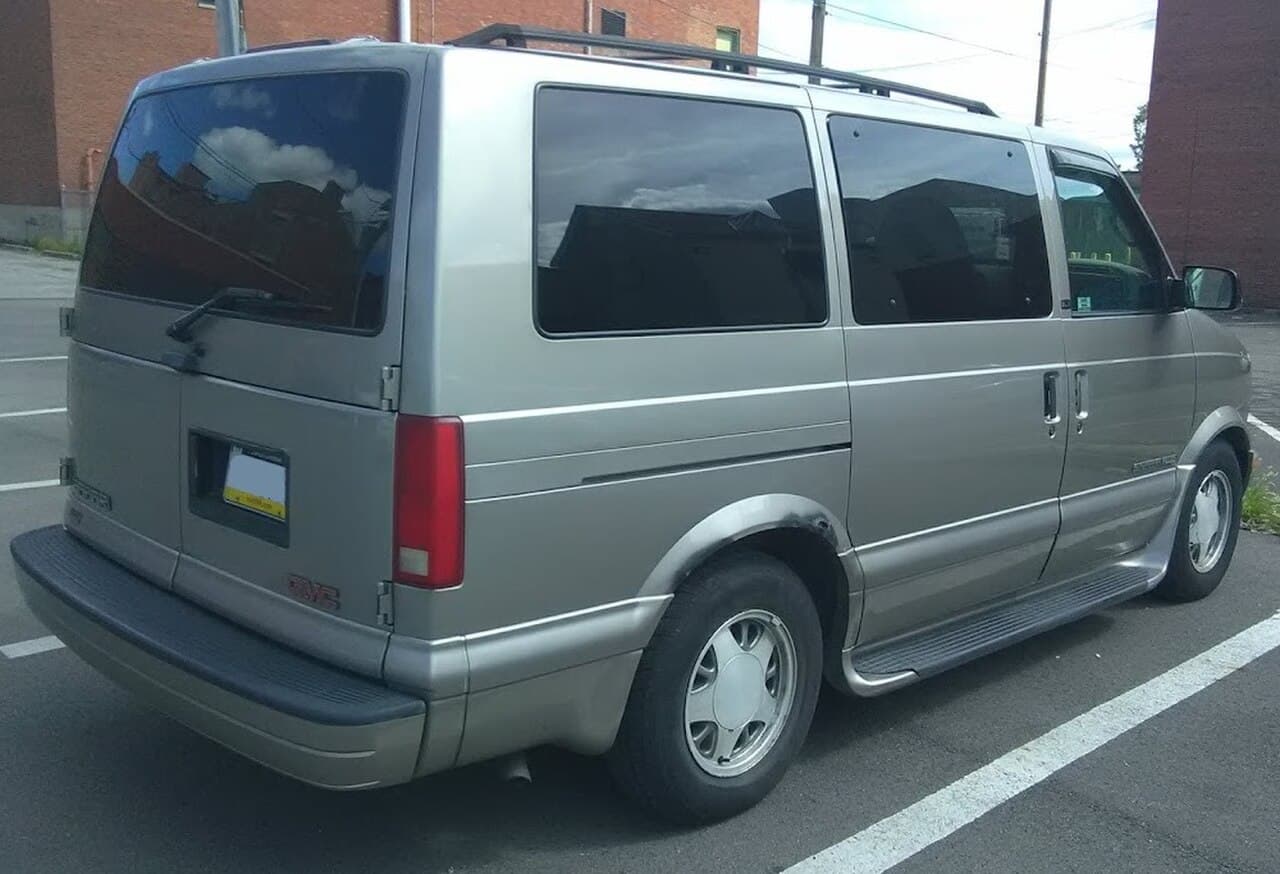 GMC Safari, representative photo