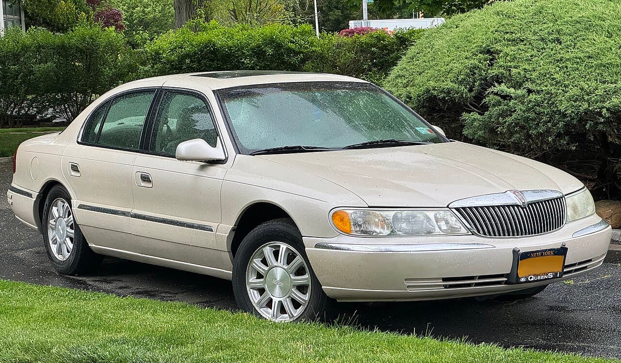 Lincoln Continental, representative photo