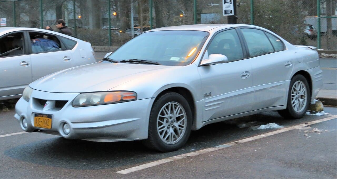 Pontiac Bonneville, representative photo