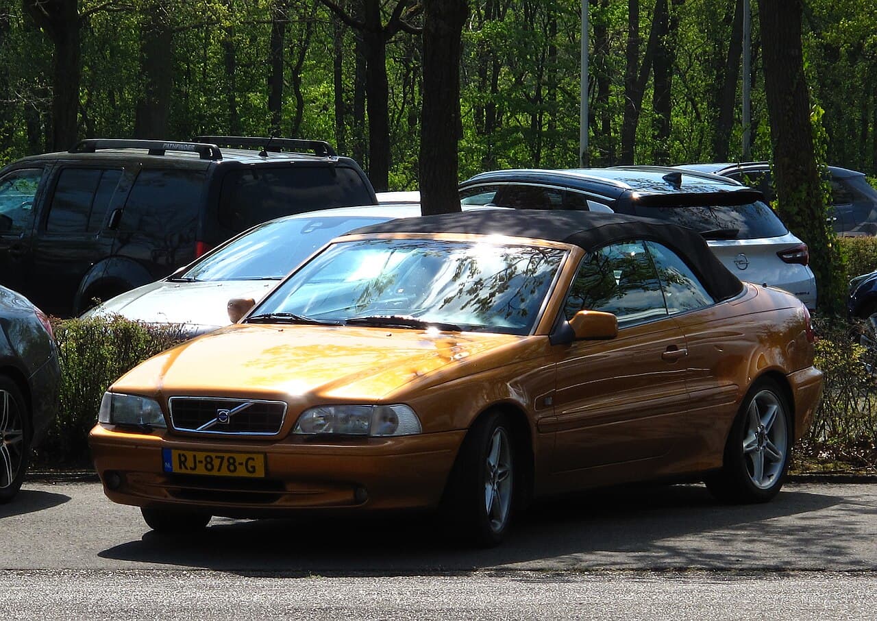 Volvo C70, representative photo
