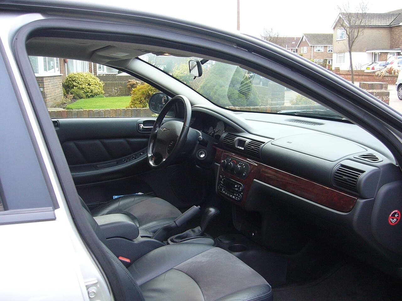 Chrysler Sebring, representative photo