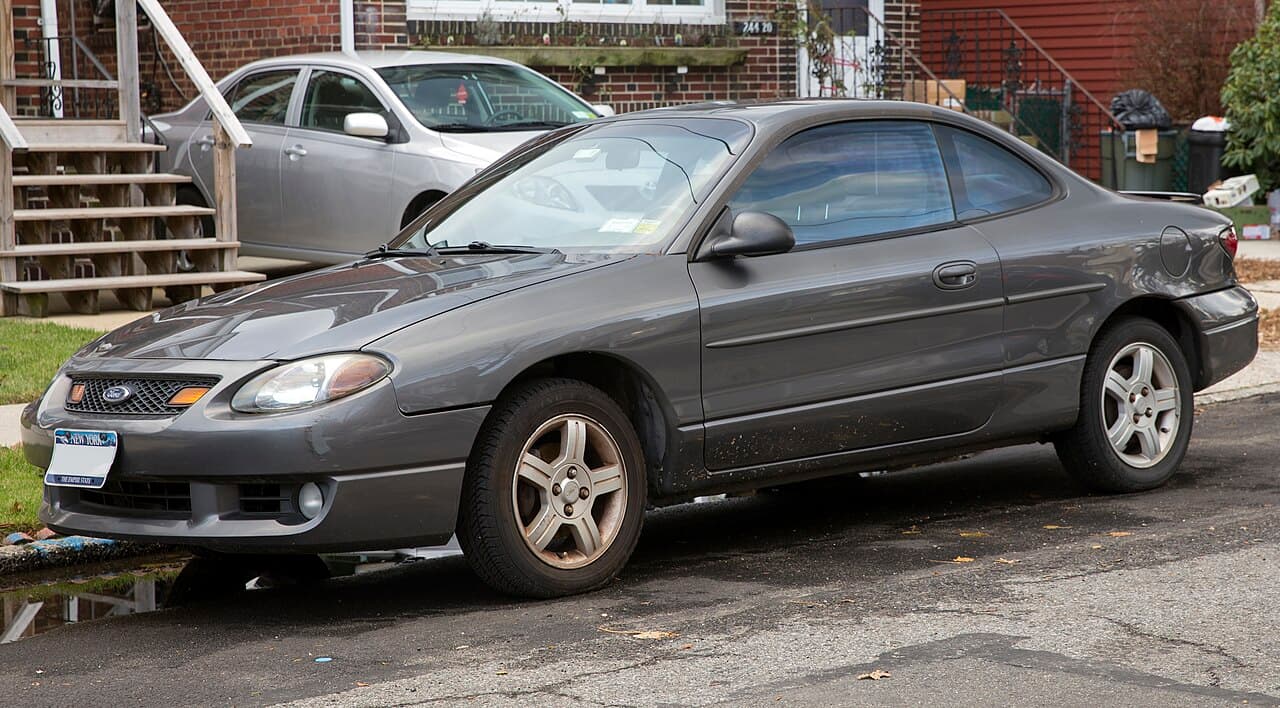 Ford Escort, representative photo
