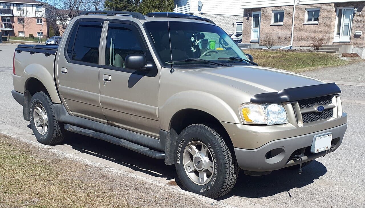 Ford Explorer Sport Trac, representative photo
