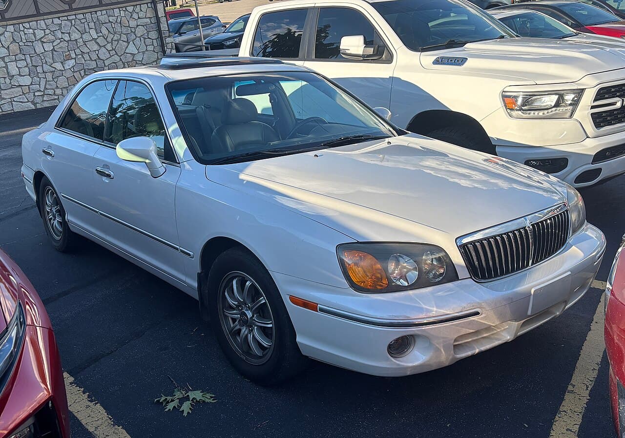 Hyundai XG350, representative photo