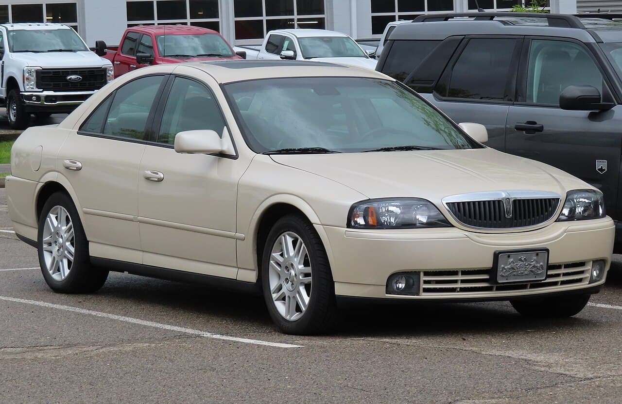 Lincoln LS, representative photo