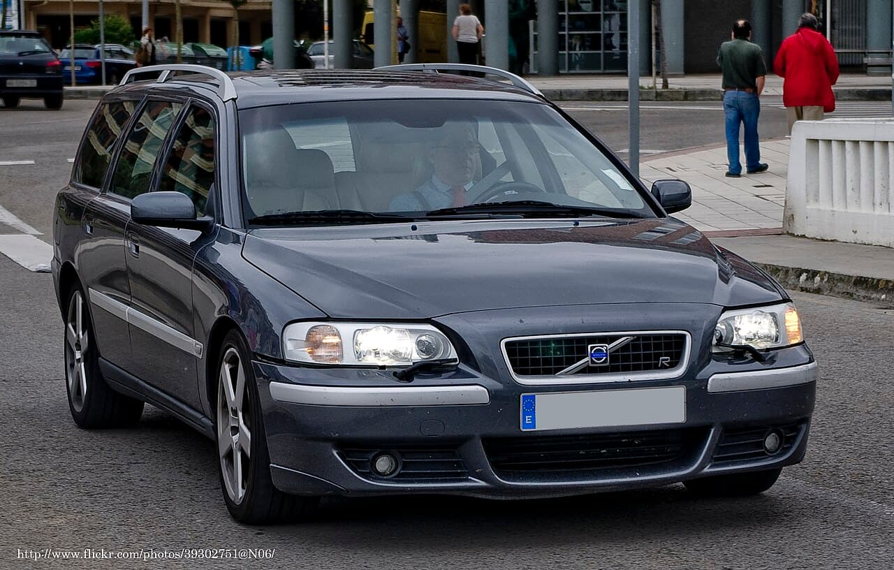 Volvo V70, representative photo