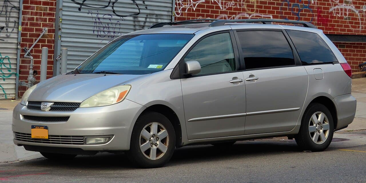 Toyota Sienna, representative photo