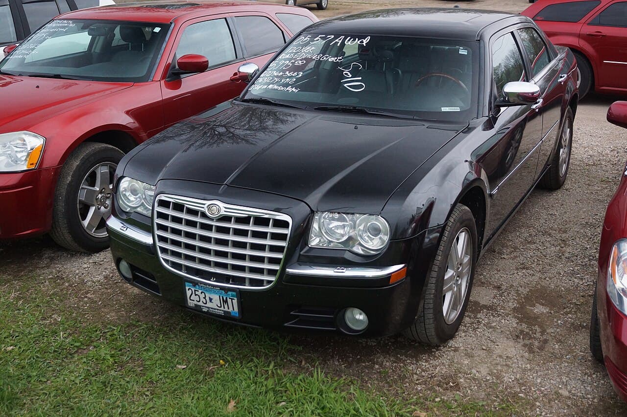 Chrysler 300, representative photo