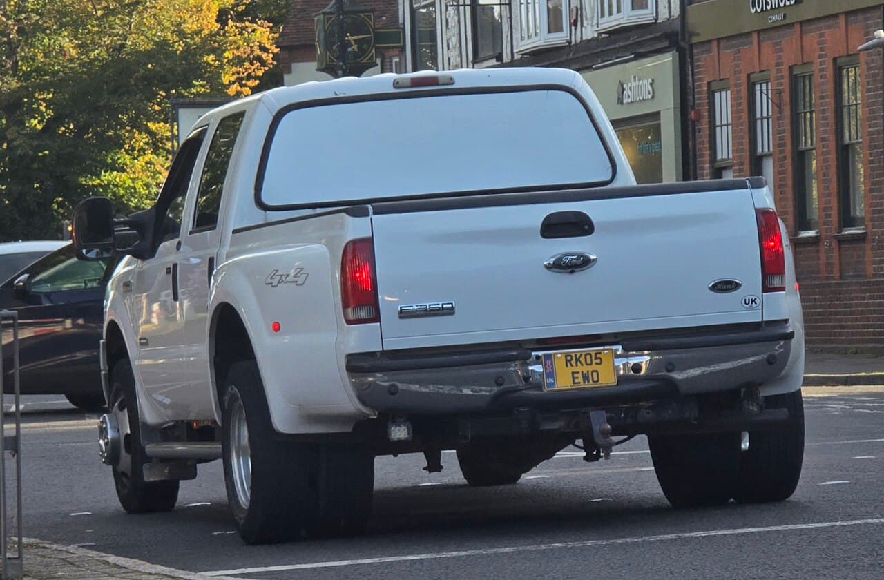 Ford F-350, representative photo