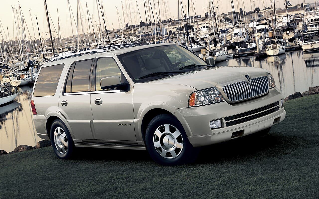 Lincoln Navigator, representative photo