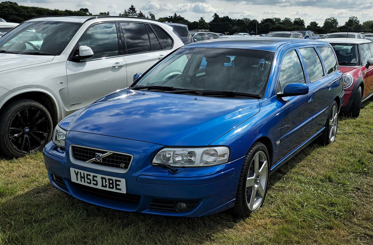 Volvo V70, representative photo