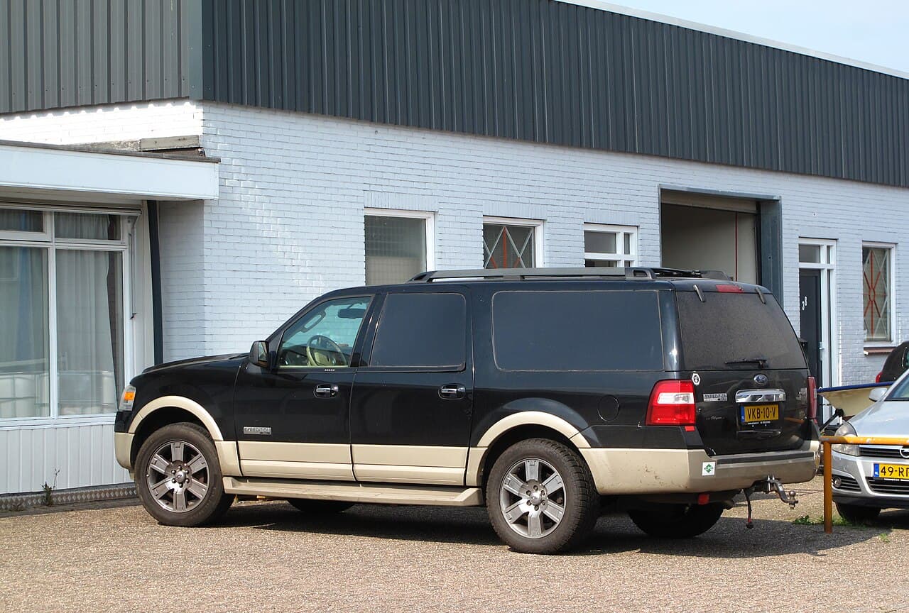 Ford Expedition, representative photo