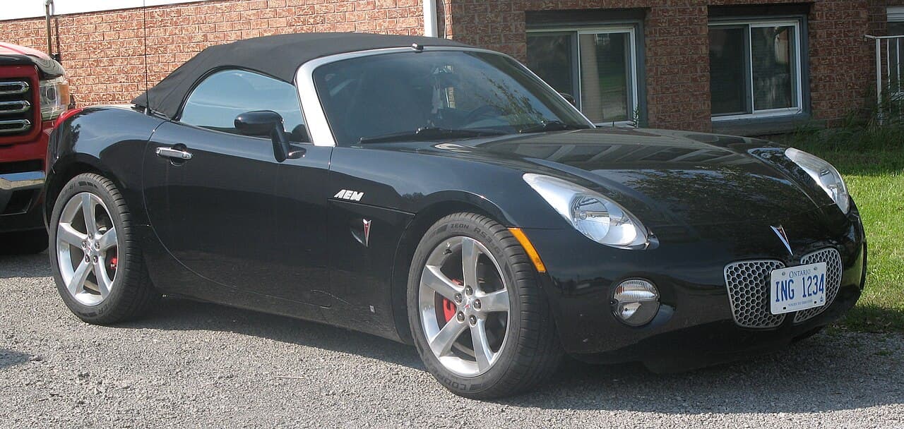 Pontiac Solstice, representative photo