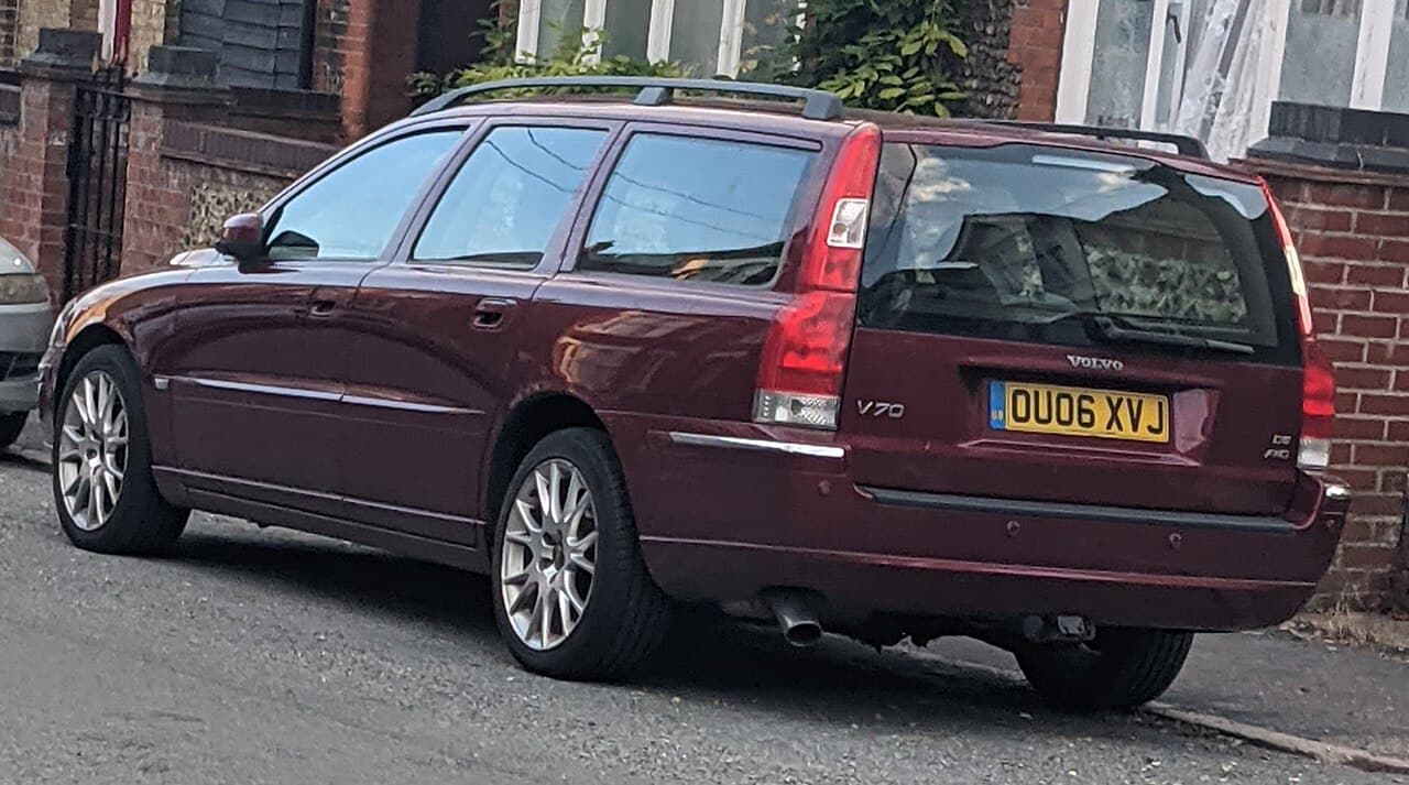 Volvo V70, representative photo