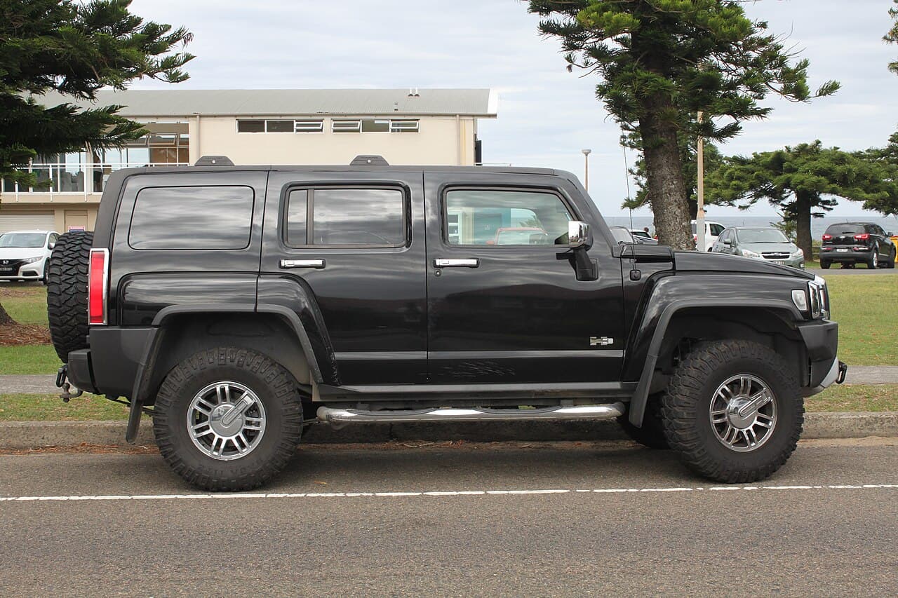 Hummer H3, representative photo