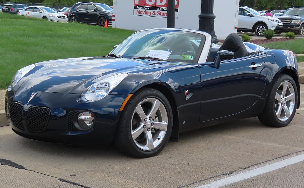 Pontiac Solstice, representative photo