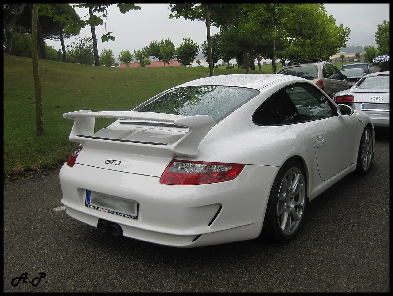 Porsche 911, representative photo