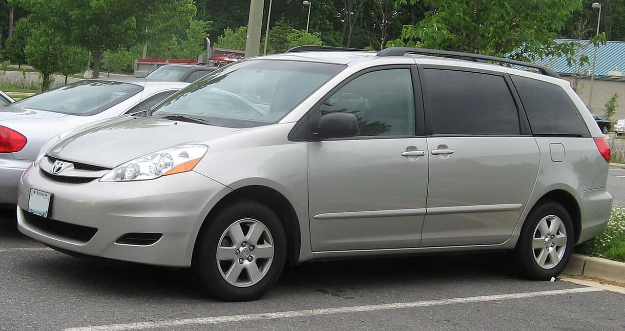 Toyota Sienna, representative photo