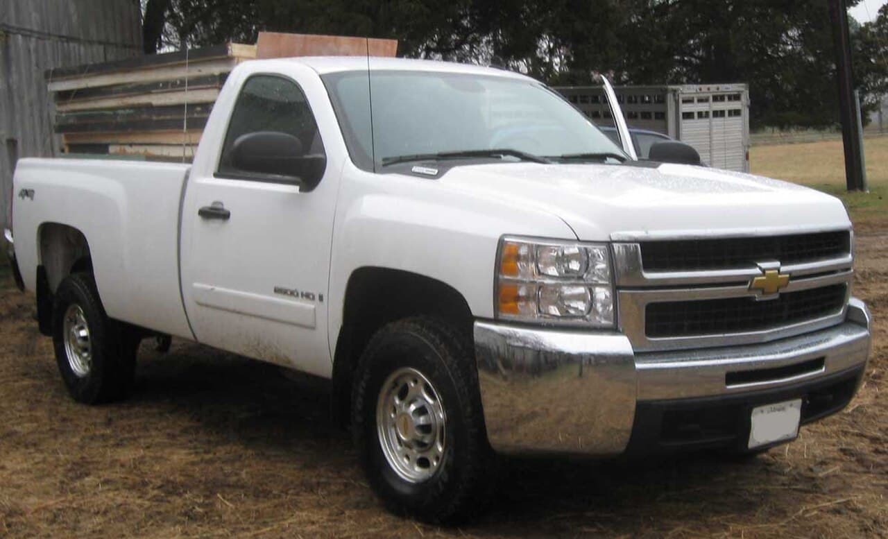 Chevrolet Silverado 2500, representative photo