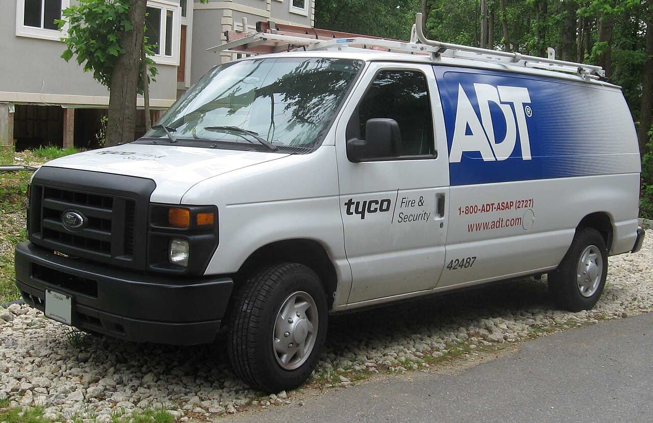 Ford E-150, representative photo