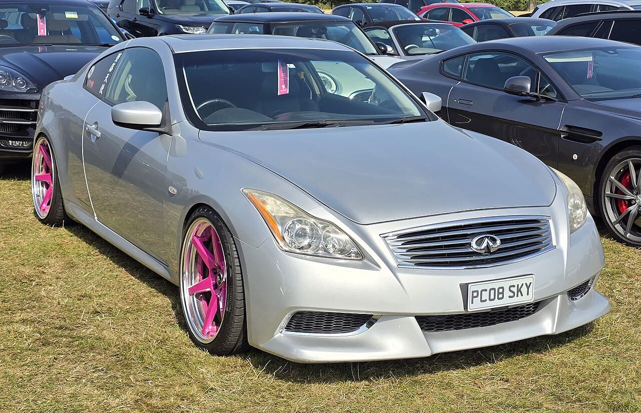 Infiniti G37, representative photo