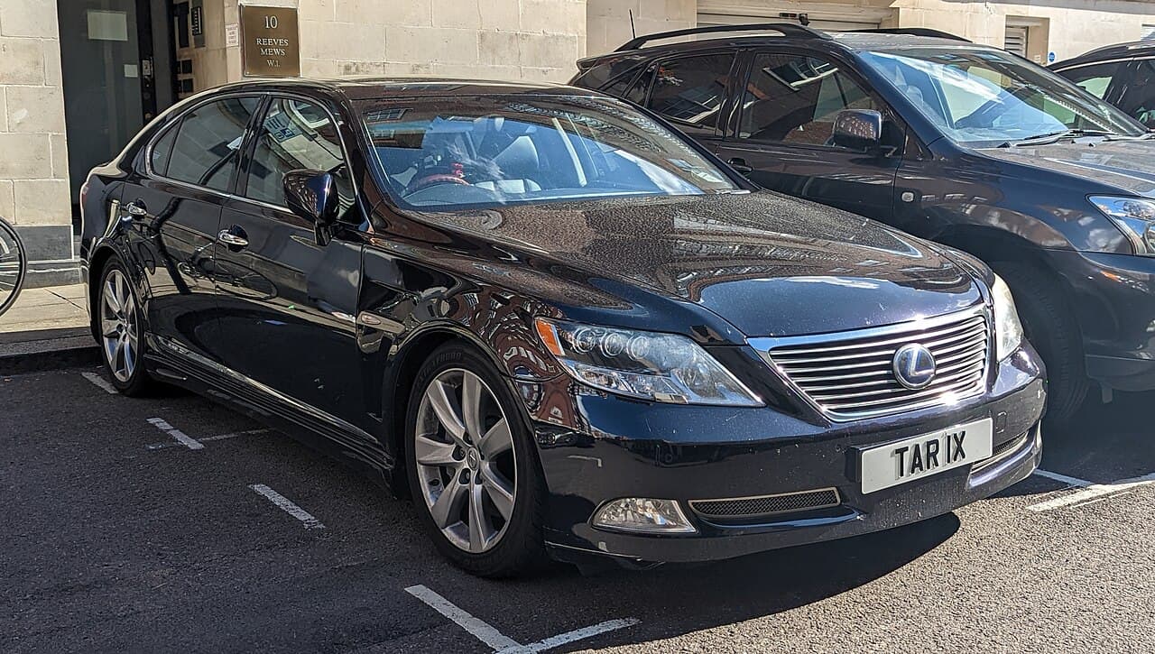 Lexus LS, representative photo