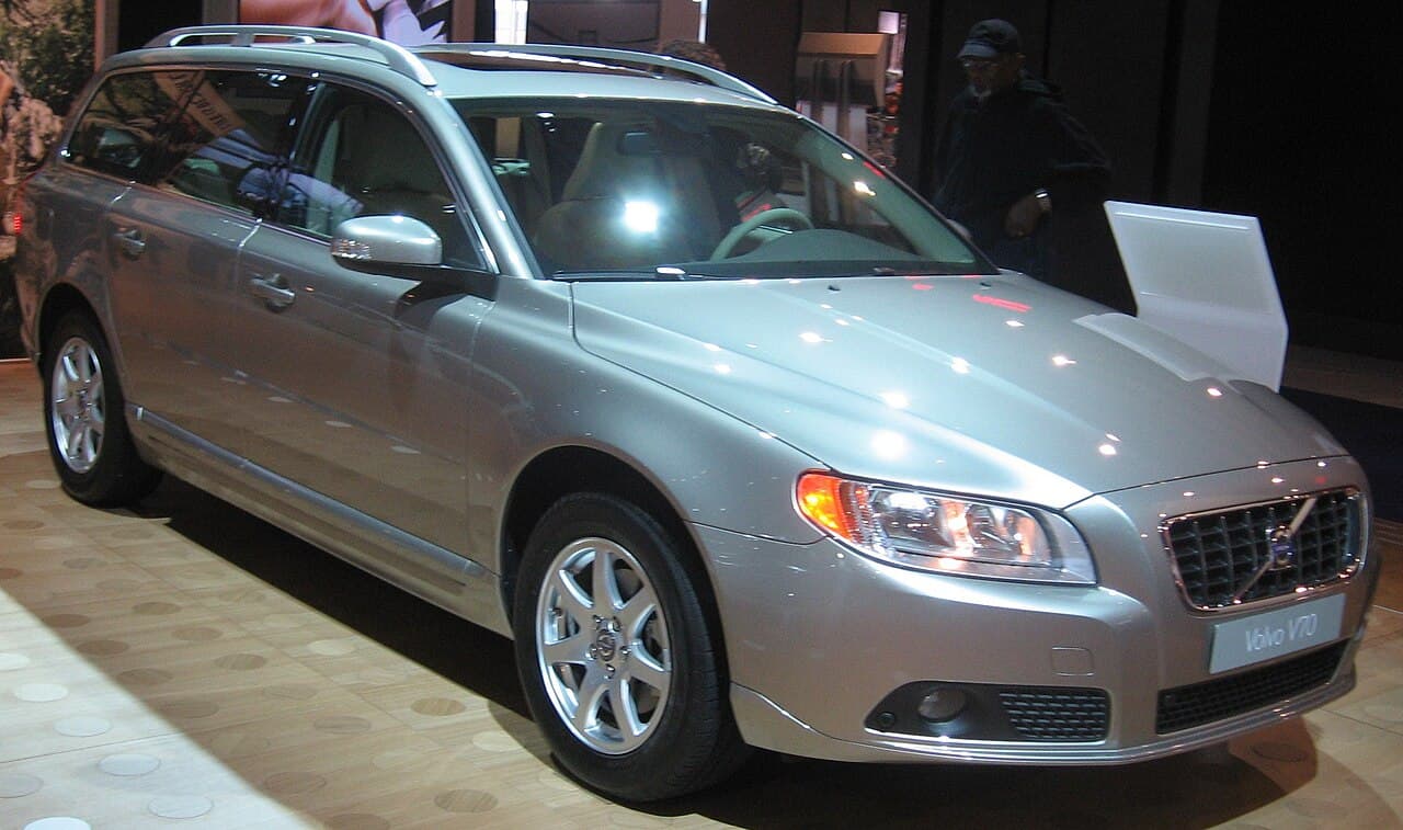 Volvo V70, representative photo