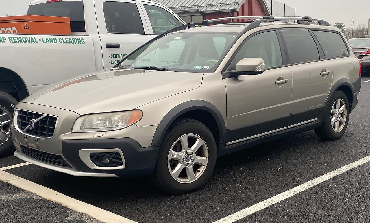 Volvo XC70, representative photo