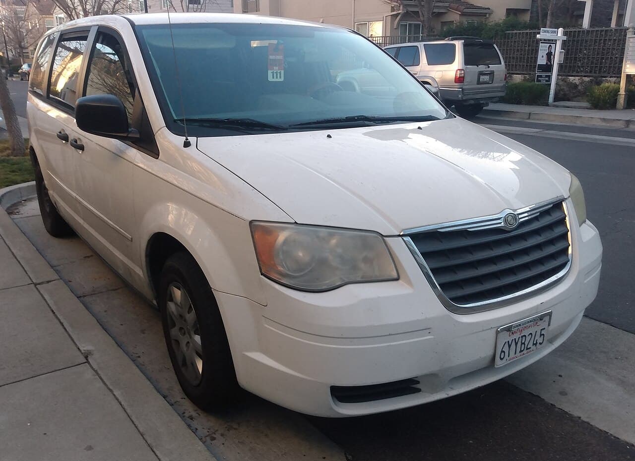 Chrysler Town & Country, representative photo