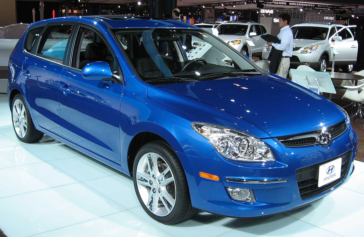 Hyundai Elantra, representative photo