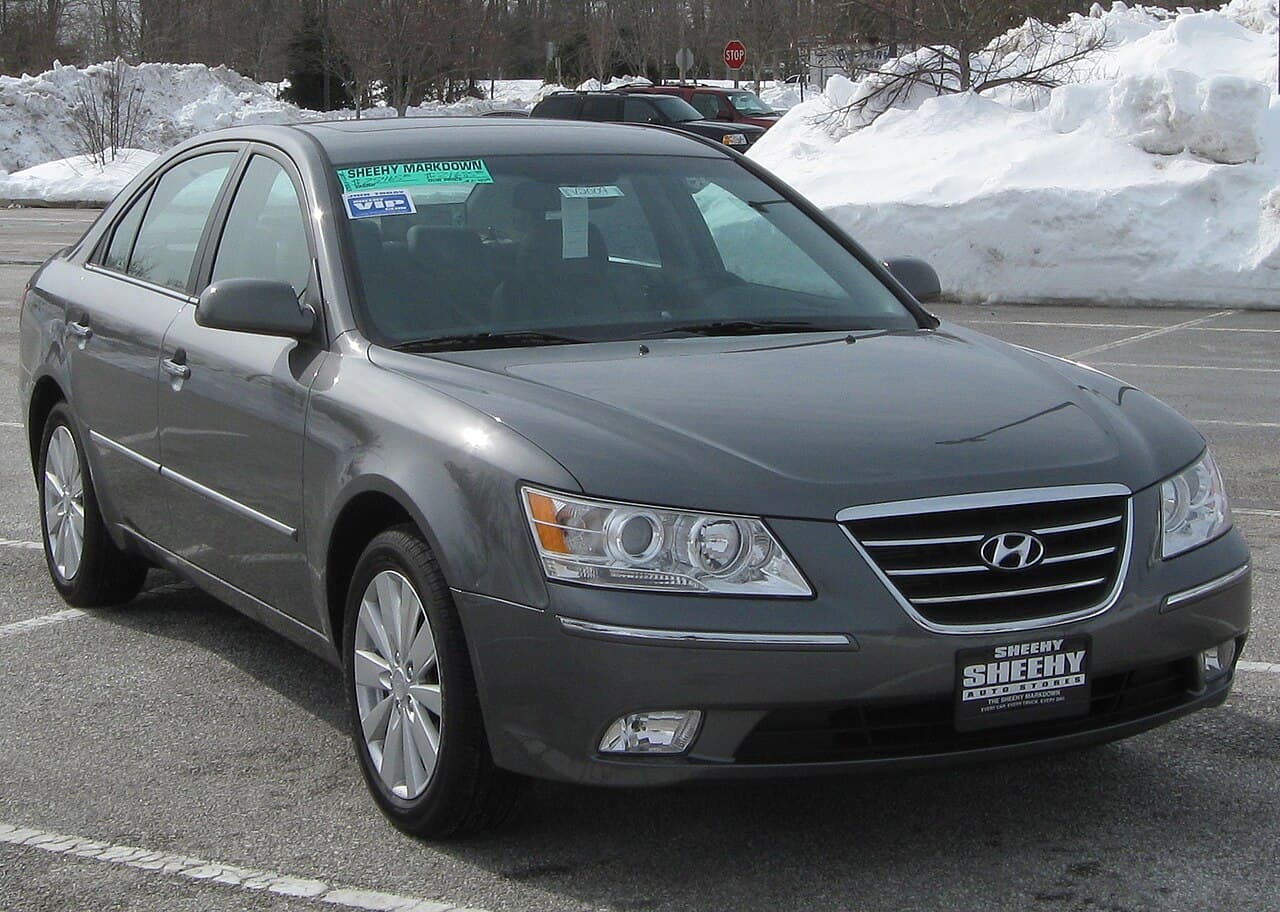 Hyundai Sonata, representative photo