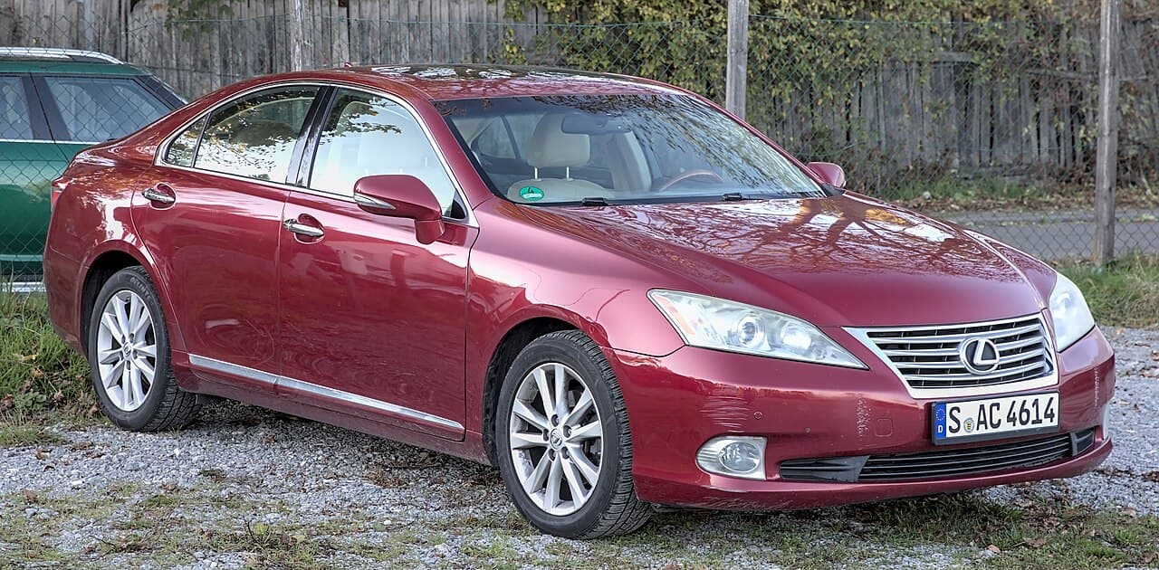 Lexus ES, representative photo