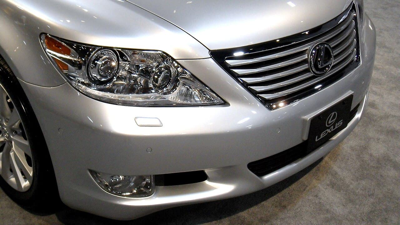 Lexus LS, representative photo