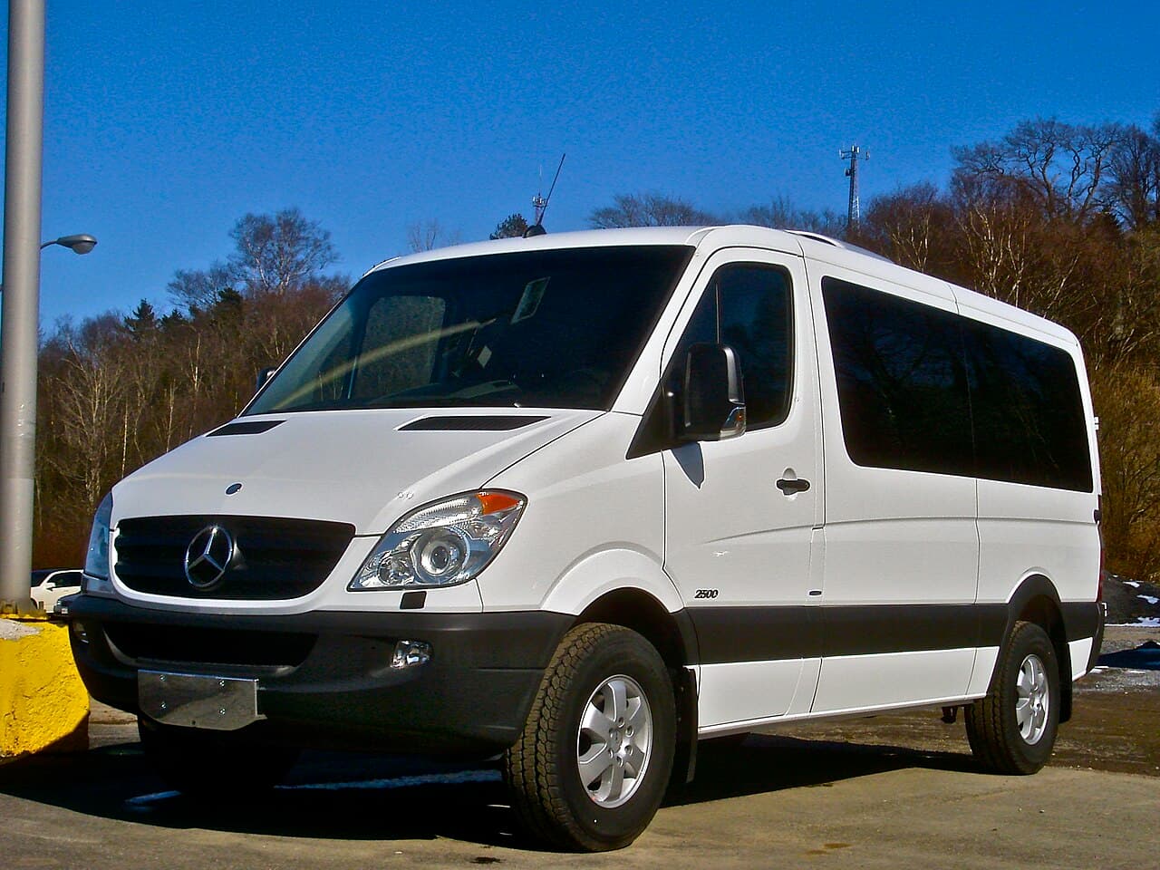 Mercedes-Benz Sprinter, representative photo