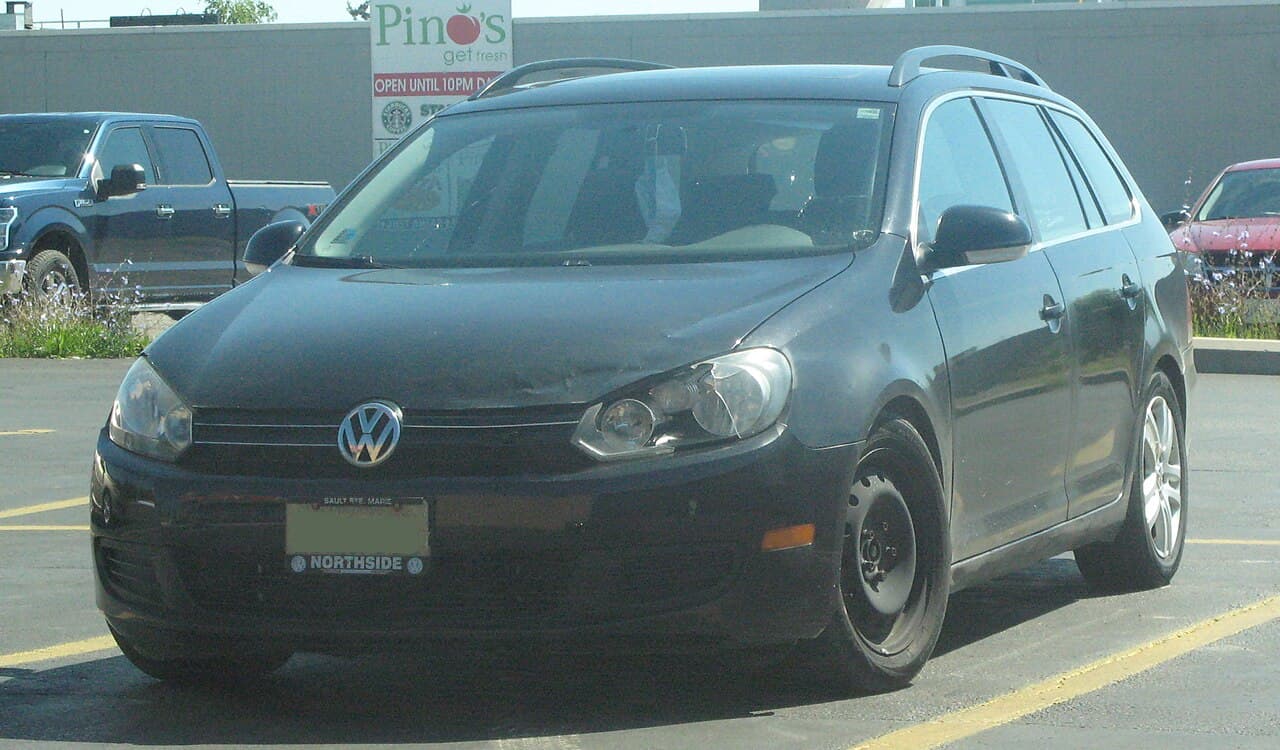Volkswagen Golf, representative photo
