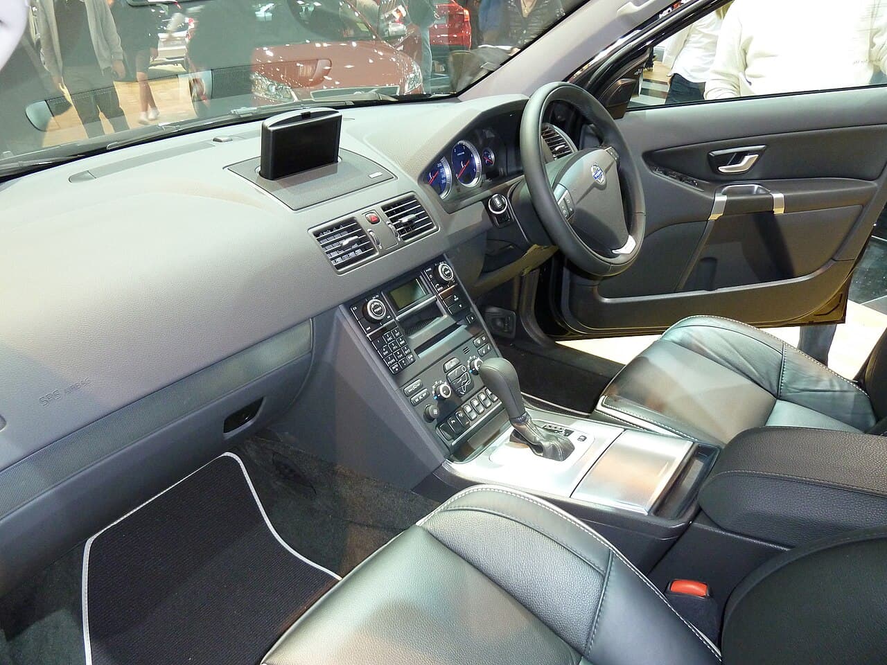 Volvo XC90, representative photo