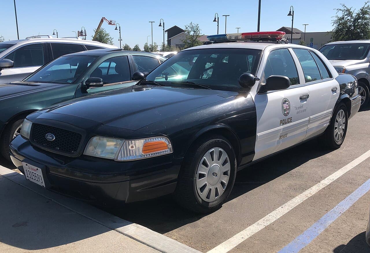 Ford Crown Victoria, representative photo