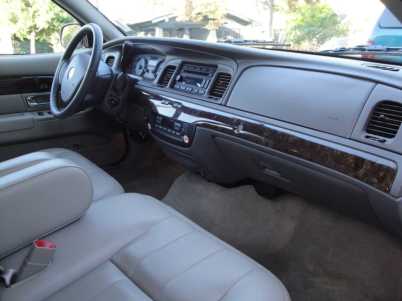 Mercury Grand Marquis, representative photo