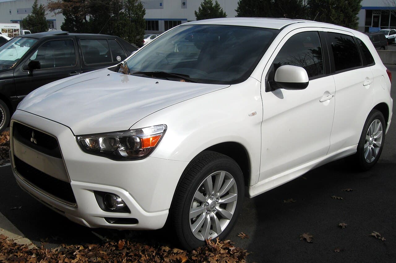Mitsubishi Outlander Sport, representative photo