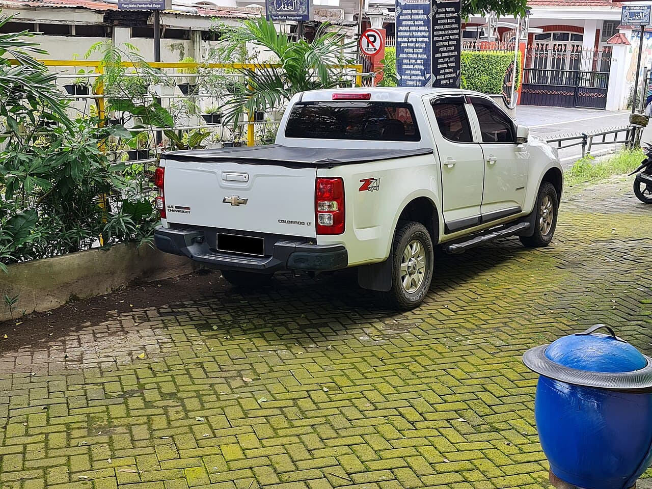Chevrolet Colorado, representative photo