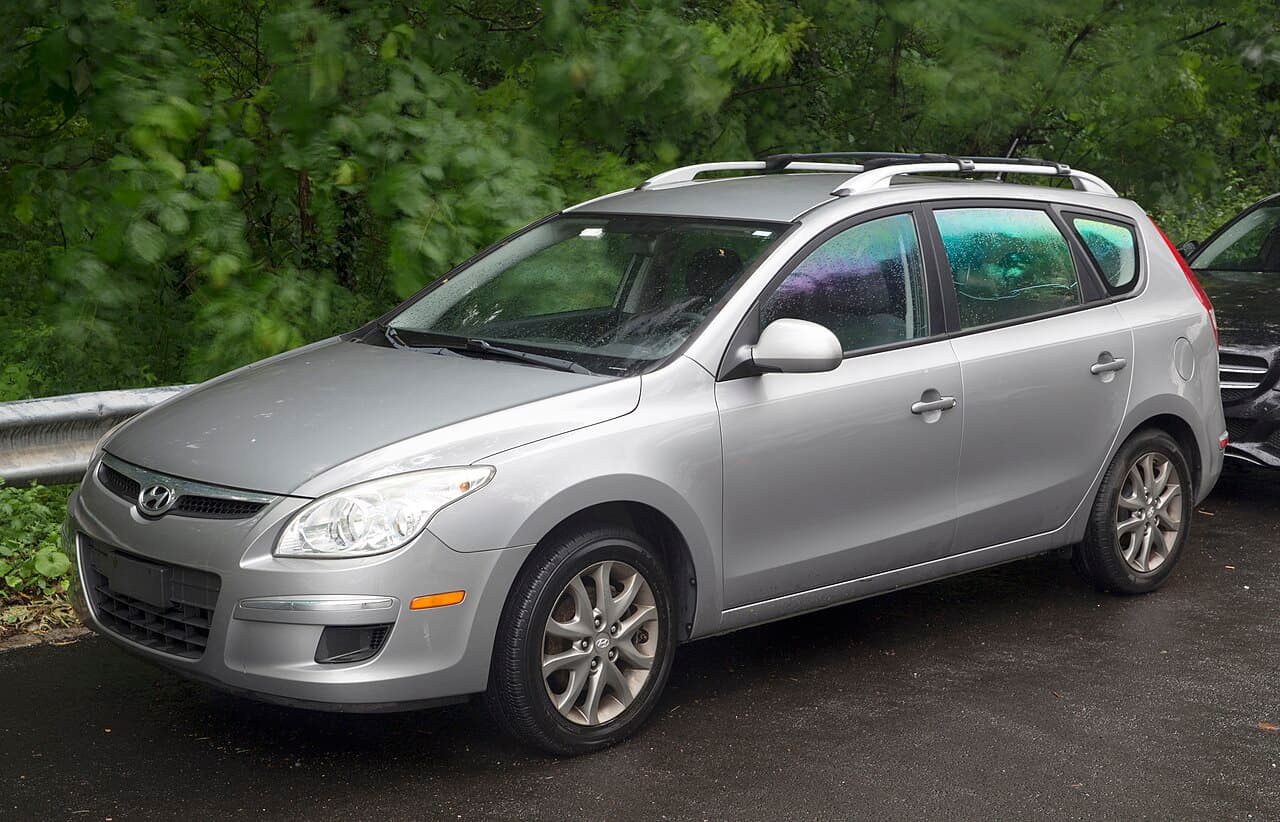 Hyundai Elantra, representative photo